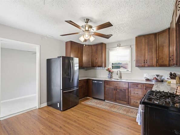 4324  Lambeth Lane , Fort Worth Texas 76103