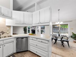 4909  Queen Court , Fort Worth Texas 76103
