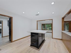 1607 N Main Street , Euless Texas 76039