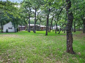 1607 N Main Street , Euless Texas 76039