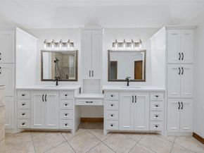 1607 N Main Street , Euless Texas 76039