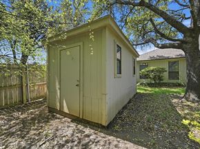 6201  Minuteman Lane , Arlington Texas 76002