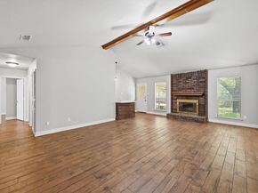 6201  Minuteman Lane , Arlington Texas 76002