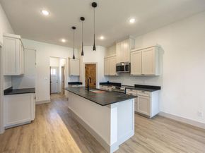 820  Glen Garden  , Fort Worth Texas 76104