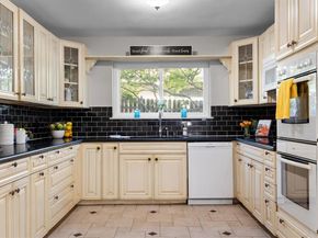 2121  Sunrise Trail , Richardson Texas 75081