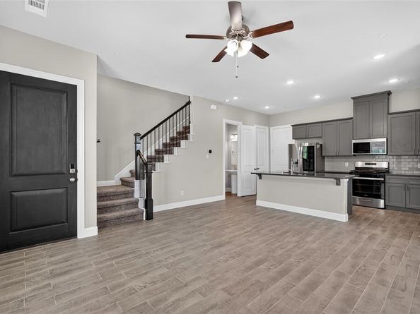 1511  Perrin Lane , Farmers Branch Texas 75234