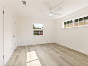 5610  Enchanted Lane , Dallas Texas 75227