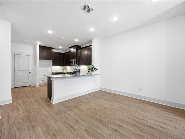 818  Trace Hawk Lane , Arlington Texas 76005