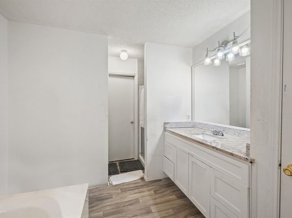 5108  Wolverton Court , Garland Texas 75043