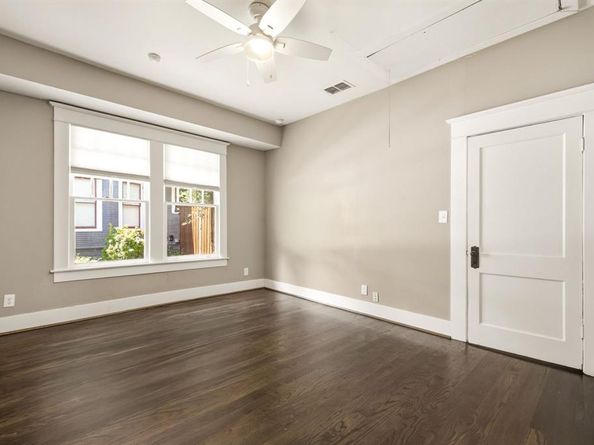 209 S Windomere Avenue , Dallas Texas 75208