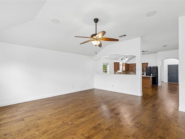 413  Sandy Lane , Royse City Texas 75189