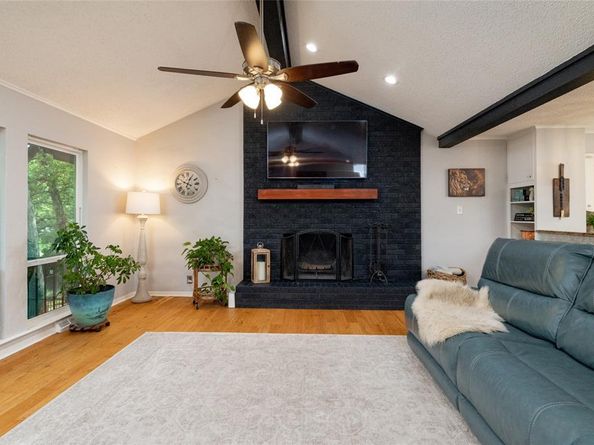 205  Timberlake Drive , Azle Texas 76020
