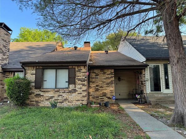 1811  Abshire Lane , Dallas Texas 75228