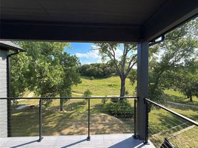 208  Silverleaf Drive , Fort Worth Texas 76112