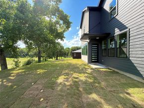 208  Silverleaf Drive , Fort Worth Texas 76112