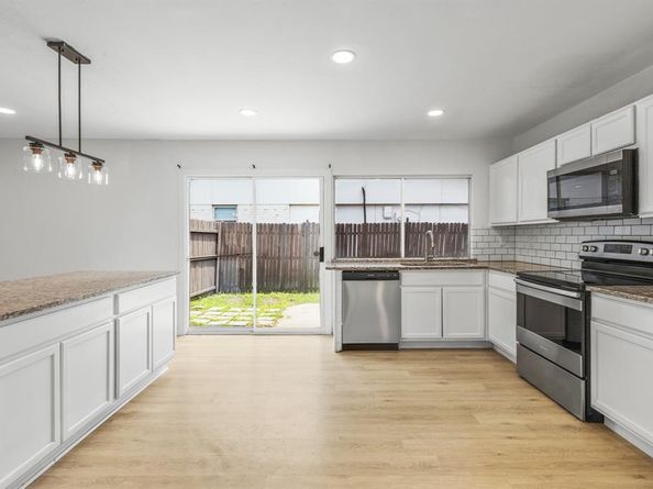 1824  Chamberlain Drive , Carrollton Texas 75007