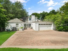 622 N Brookside Drive , Dallas Texas 75214