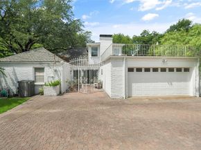 622 N Brookside Drive , Dallas Texas 75214