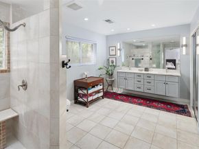 622 N Brookside Drive , Dallas Texas 75214