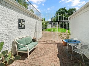 622 N Brookside Drive , Dallas Texas 75214