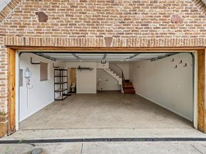 825  Thomasson Drive , Dallas Texas 75208
