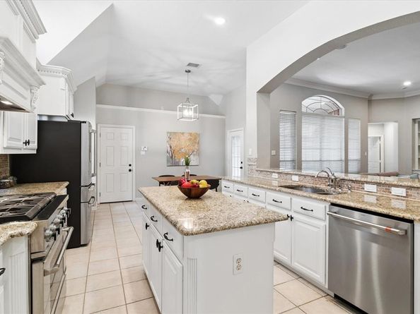 1404  Greenbriar Drive , Allen Texas 75013