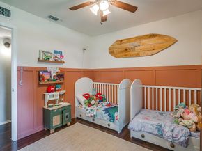 712  Poe Street , Azle Texas 76020