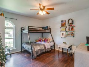 712  Poe Street , Azle Texas 76020