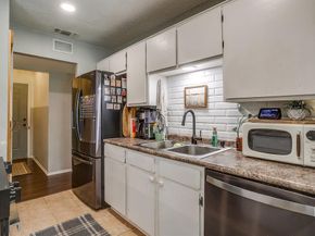 712  Poe Street , Azle Texas 76020
