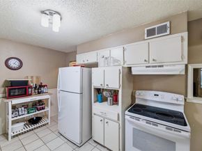 10708  Cassandra Way , Dallas Texas 75228