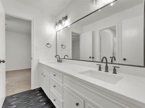 2225  Ridgewood  , Carrollton Texas 75006
