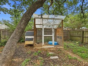 823  Ridgecrest Circle  , Denton Texas 76205