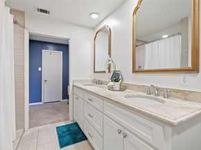 823  Ridgecrest Circle  , Denton Texas 76205
