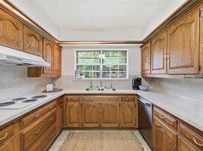 823  Ridgecrest Circle  , Denton Texas 76205