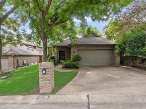 2314  Club Oaks Court , McKinney Texas 75072