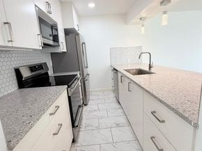 7155  Fair Oaks Avenue  22, Dallas Texas 75231