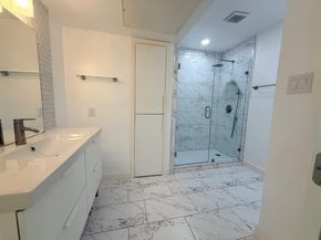 7155  Fair Oaks Avenue  22, Dallas Texas 75231