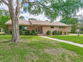 1208  Amherst Drive , Denton Texas 76201