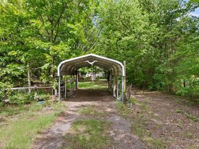 325  Oakwood Drive , Lancaster Texas 75146