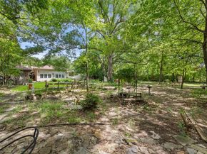 325  Oakwood Drive , Lancaster Texas 75146