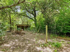 325  Oakwood Drive , Lancaster Texas 75146