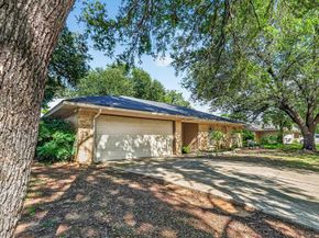 202  Laurel Street , Mansfield Texas 76063