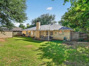 202  Laurel Street , Mansfield Texas 76063