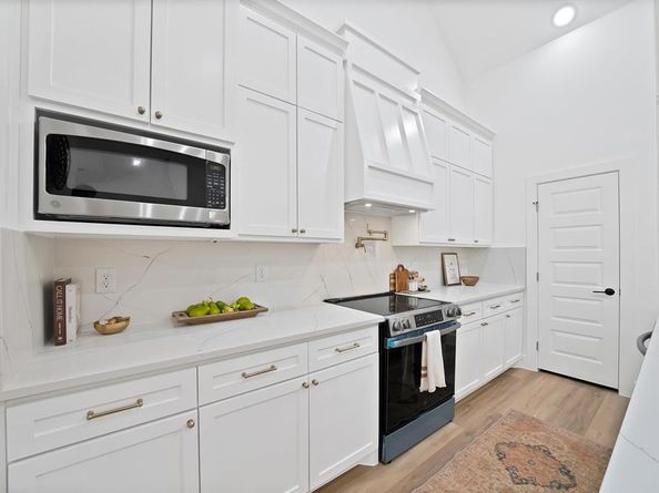 1021 E Richmond Avenue , Fort Worth Texas 76104