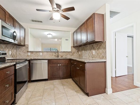 13719  Flagstone Lane , Dallas Texas 75240
