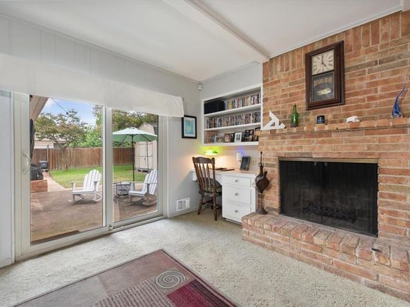 8309  Londonderry Lane , Dallas Texas 75228