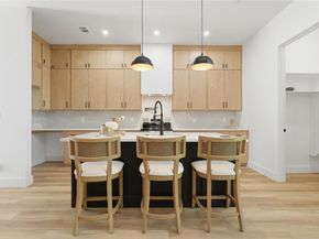 2401  Peabody Avenue , Dallas Texas 75215