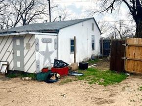 605 S Bradshaw Street , Denton Texas 76205