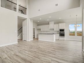 732  Candace Drive , DeSoto Texas 75115