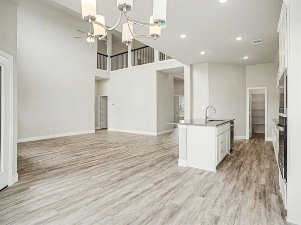 732  Candace Drive , DeSoto Texas 75115